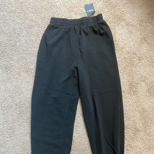 black sweatpants